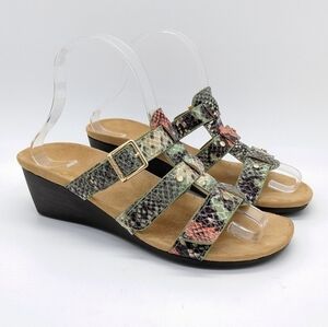 Vionic Radia green salmon snakeskin print strappy wedge sandal 6